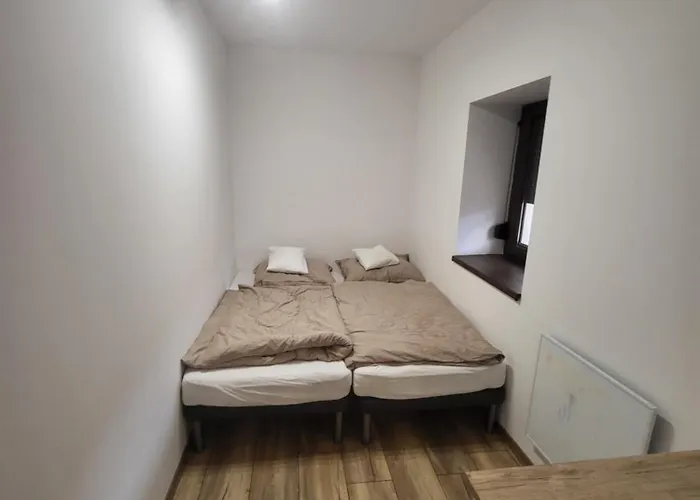 Emerald Wine Apartment *